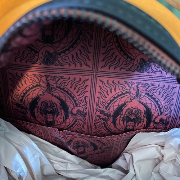 Disney Loungefly Lion King Villains Scenes Scar backpack - Picture 7 of 9